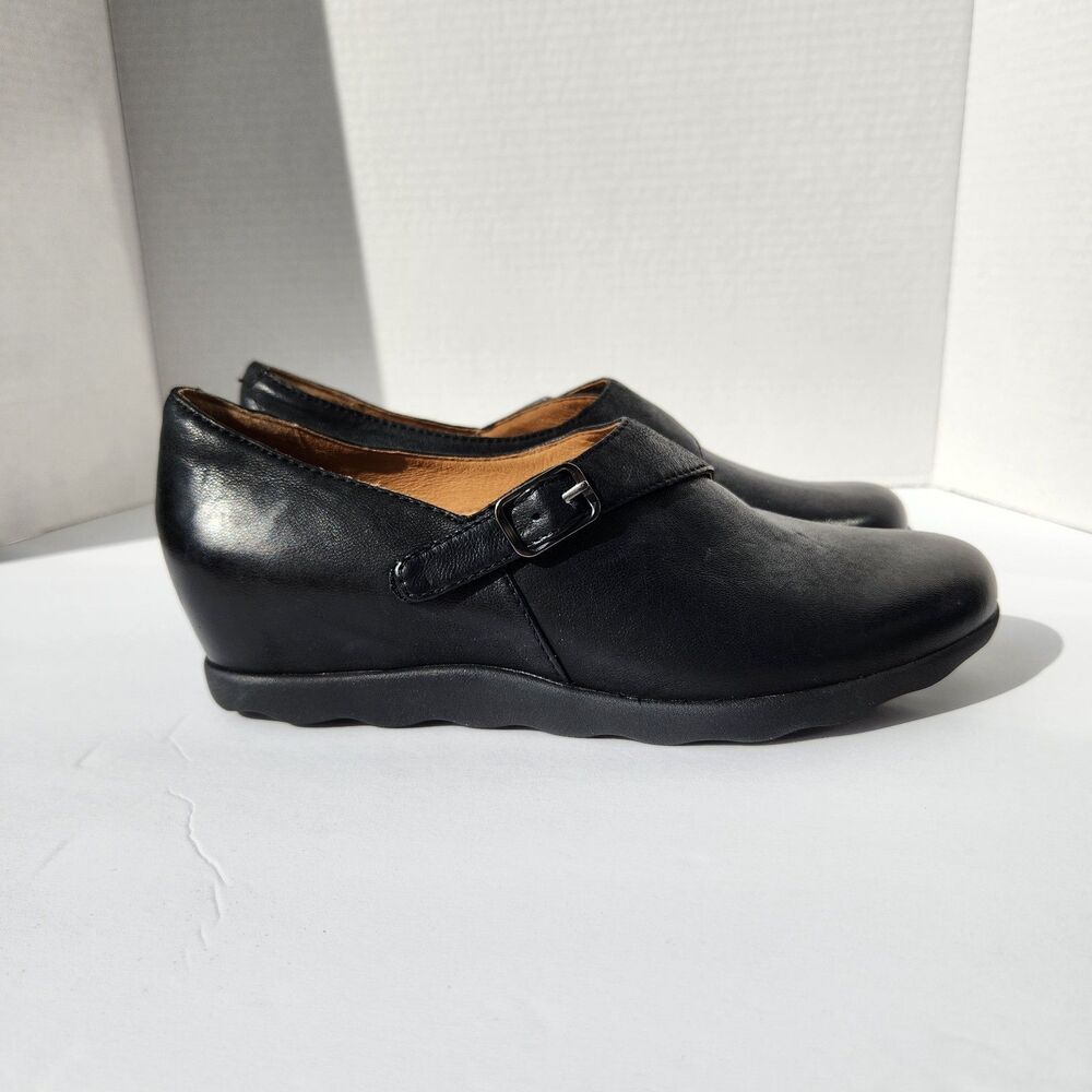 Dansko Marisa Black Leather Wedge Womens Size 39 US 8.5 - 9 Slip-on Comfort